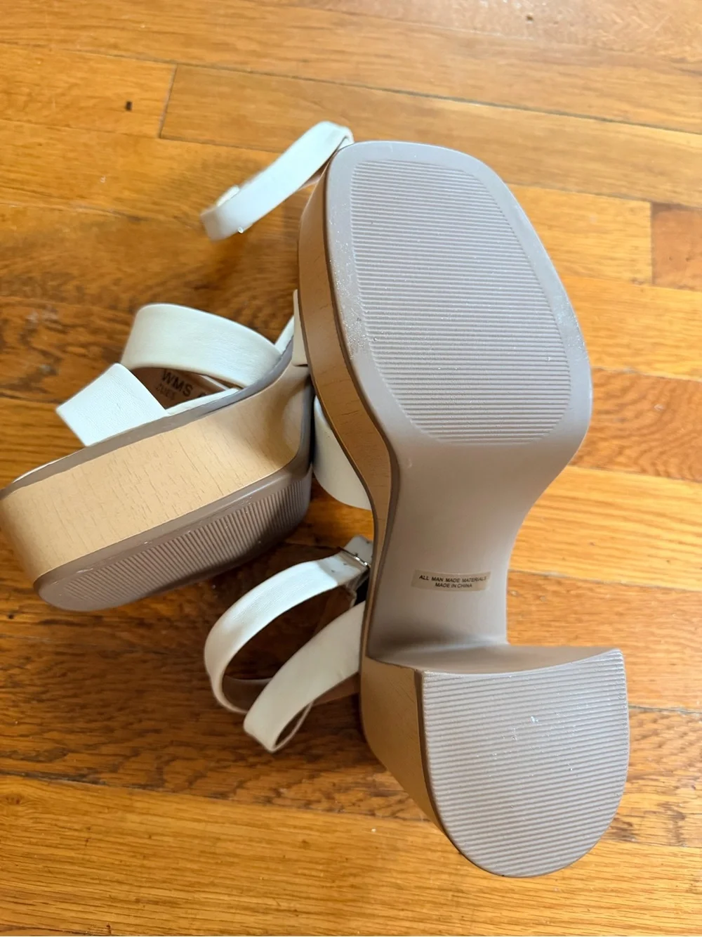 Report beige Leather Platform Ankle-Strap Sandals